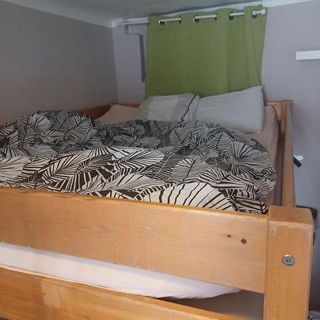 Logement Chambre Seul En Supplement Ou Dortoir Mixte Roquemaure  Szoba fotó