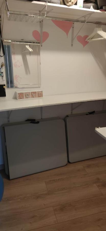 Logement Chambre Seul En Supplement Ou Dortoir Mixte Roquemaure  Kültér fotó