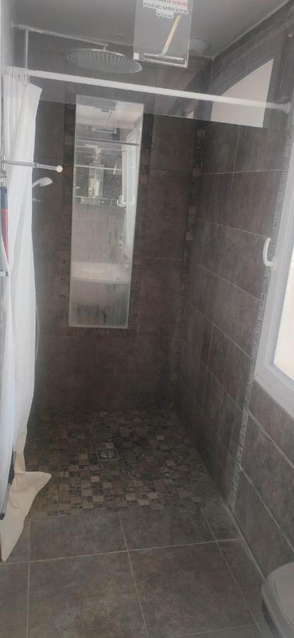 Logement Chambre Seul En Supplement Ou Dortoir Mixte Roquemaure  Kültér fotó