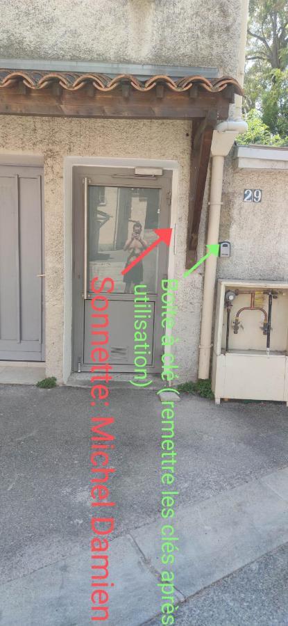 Logement Chambre Seul En Supplement Ou Dortoir Mixte Roquemaure  Kültér fotó