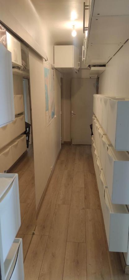 Logement Chambre Seul En Supplement Ou Dortoir Mixte Roquemaure  Kültér fotó