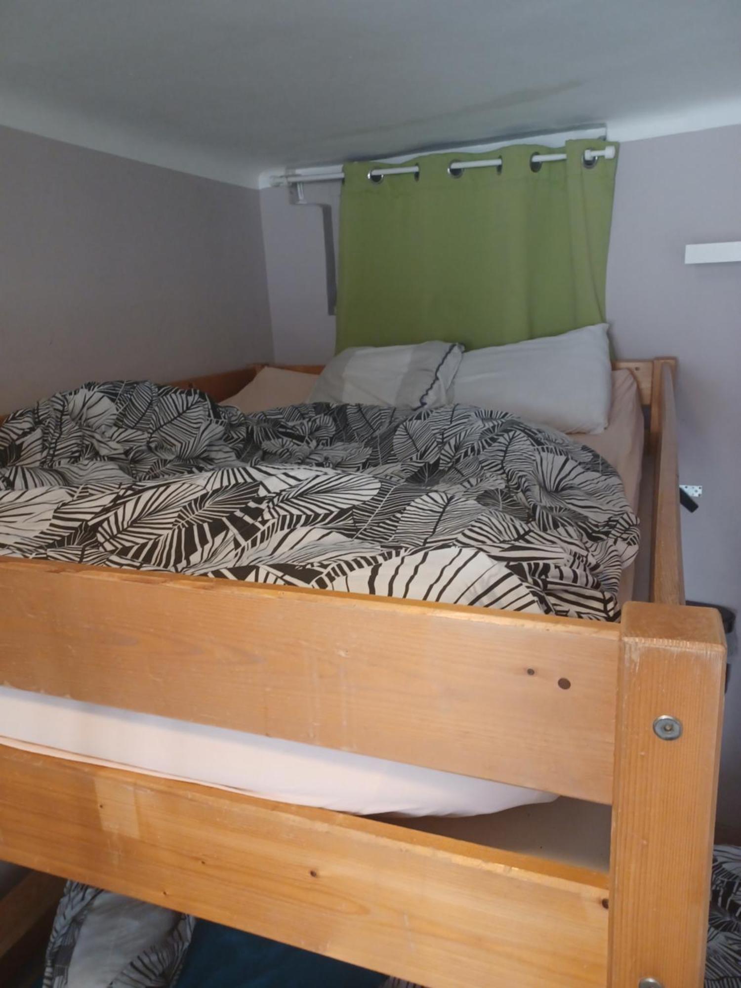 Logement Chambre Seul En Supplement Ou Dortoir Mixte Roquemaure  Szoba fotó